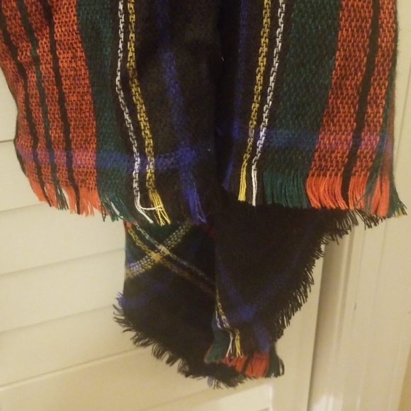 Blanket Scarf - Picture 2 of 2